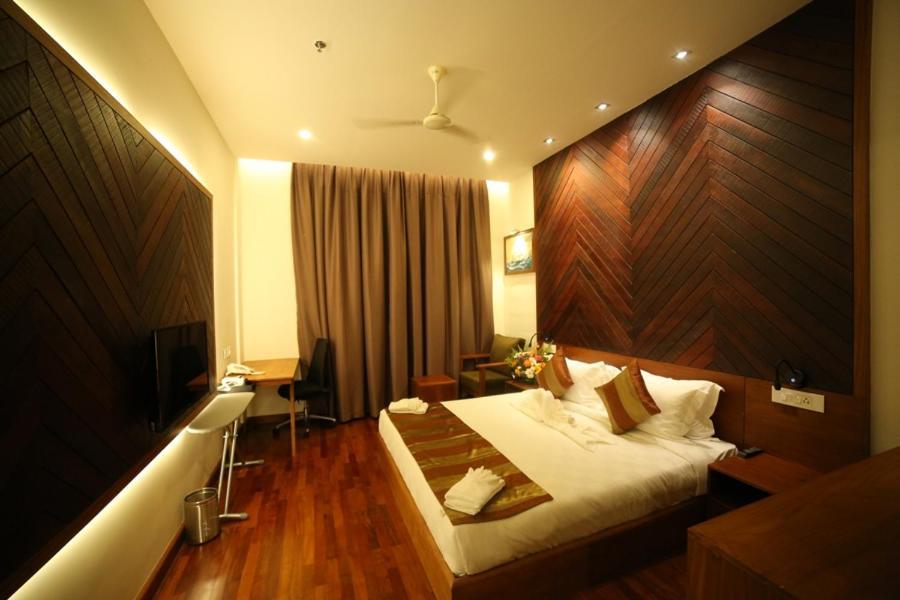 Woodies Bleisure Hotel Kozhikode Extérieur photo